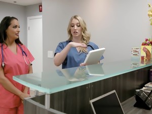 레즈비언, 간호사, 유니폼