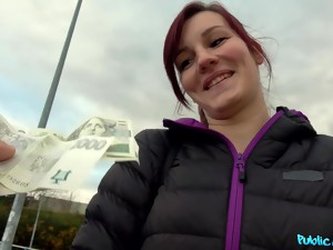 Brunete, Capra, Bani, Sex afara, Futut deasupra