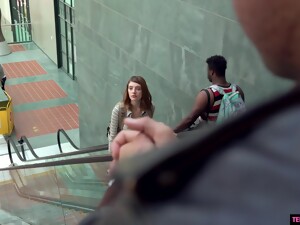 Hatunlar, Sakso, Cezbedilmiş, Küçük memeler, Casus