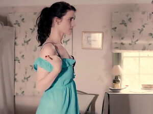 Ünlüler, Hizmetçi