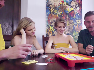 xuất tinh lên mặt, chịch bốn, cu nhỏ, vú nhỏ, trao đổi người tình