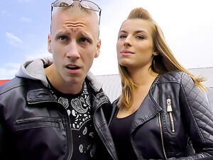 HUNT4K. Quiet Spot Was Perfect For Guy To Screw 18-year-old...