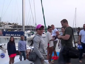 Bikini, Seks grupowy, Rzeczywistość