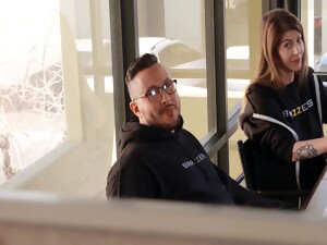 Bunda, Bastidores, Peitos grandes, Morenas, Escritório