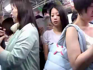 Japanerin, Öffentlich