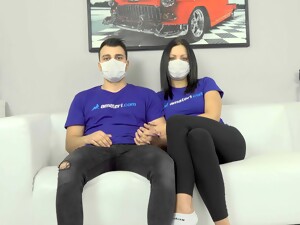 Esmerler, Oyuncu seçme, Çift, Çekler, 18-19 yaşında