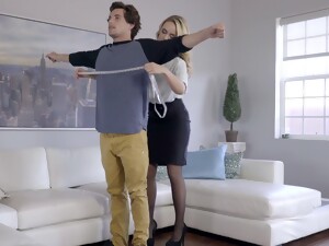 مص الزبر, لعبه, بنتين مع شاب, كعب عالي, ملابس داخليه