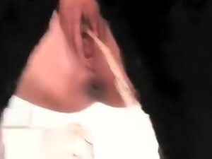 Gizli kameralar, İşeme