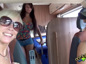 κώλος, μεγάλος κώλος, δημόσια, ισπανίδα