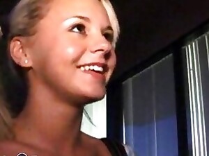 Jet de sloboz, Sloboz pe fata, Gangbang, Orgasm, 18-19 ani