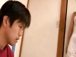 châu á, bà mẹ châu á, thủ dâm, sex ngoài trời, ngại ngùng