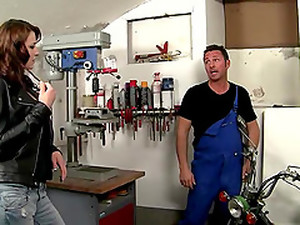 džins, koža, rijaliti