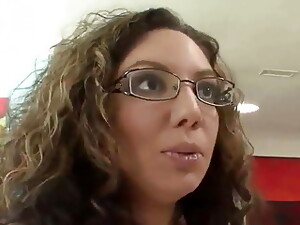 Limbi in cur, Fund mare, Plinute, Mamici bunaciuni, Sex afara