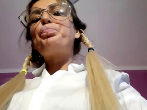 سادية وعنف, سيطرة, سيطرة النساء, هوس جنسي, نايلون