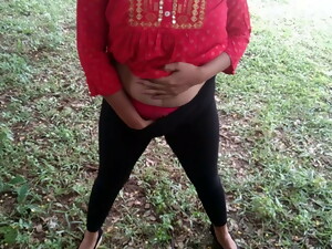 Badi Bahan Ko Khet Me Patane Ke Baad Ghar Jakar Choda