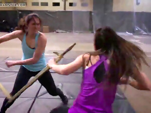 Sahne arkası, Kadın dövüşü, Ünlüler, Seksi olgun