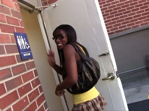 Gloryhole, Interrassisch, Realität, Kleine titten, Toilette