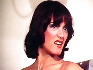 Сосать член, Кончил, Француженки, Групповуха, Волосатые, Ретро