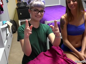 طيز كبيره, شقراء, سكن الجامعه, لبن علي الوجه, سحاق