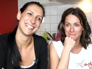 Polla grande, Tetas grandes, Morenas, Lesbianas, Anal con mamás