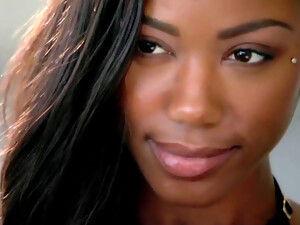 Pau grande, Negras, Mulatas, Peitos pequenos