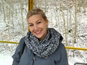 Am Bahnhof Geschwangert