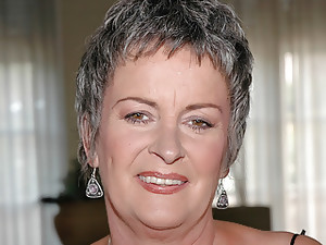 Nenek, Berambut, Wanita dewasa, Tua dan muda, Mainan seks