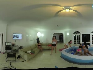 vú to, đồng tính nữ, quần xì, bà mẹ quyến rũ, đấu vật