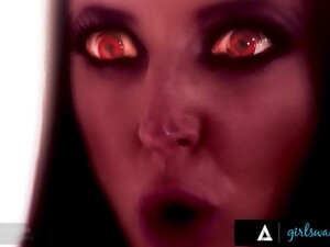 lizanje guze, sedenje na licu, seksi rublje, prirodne, rijaliti