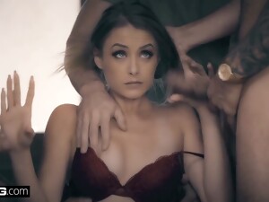 Gangbang, Gruppensex, Unterwäsche, Tätowierung