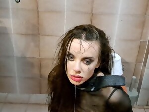 Cantik jelita, Seks menyiksa, Kontol di mulut, Sperma di muka, Tempat buang air