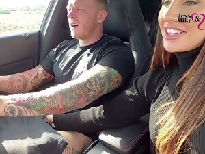 Británicas, MILF, Público, Tragar esperma, Esposa