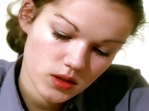 Gadis Perancis, Alat penggetar, Retro