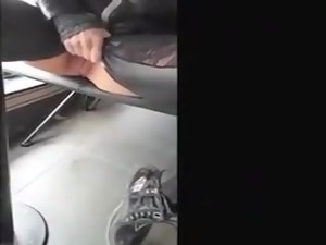 Bahan kulit, Air kencing, Voyeur