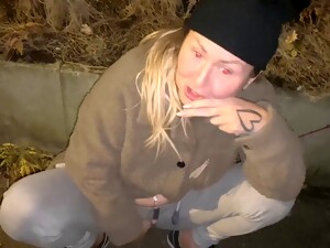 Hooker, Bbc, Hooker Public