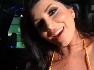 बड़े चूचे, कार, हस्तमैथुन, पतली-दुबली, शौकिया