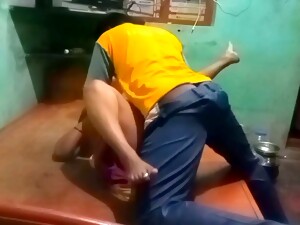 Seks nungging, Seks publik, Pakaian elastis, Istri