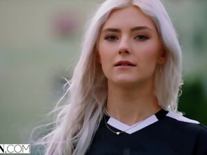 Tetek besar, Isap kontol, Erotis, Kocok kontol, Cara alami