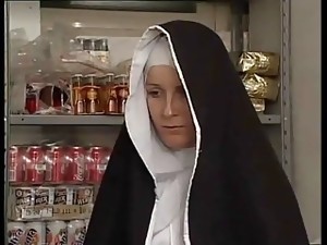 Monjas, Hombre viejo