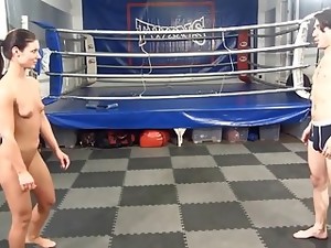 Dominasi perempuan, Berotot