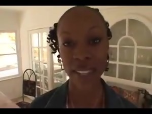 iso klitoris, klitoris, mälli sisälle, eebenpuun värinen, näkökulma, vaimo, amatööri