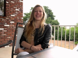 Ivy Wolfe Touching Her Shaved Pussy Screaming To Get Dicked Deep