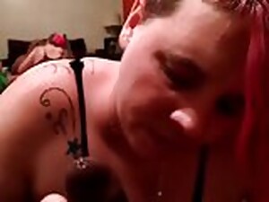 Büyük güzel, Büyük yarrak, Argo konuşma, Emo, Meme uçları