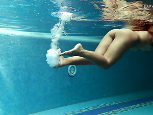 guze, cice, velike guze, bikini, seks napolju, gaćice, pod vodom