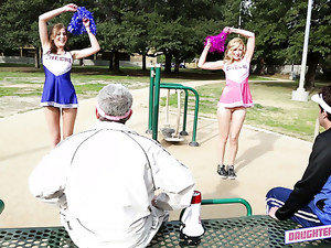 チアリーダー, スポーツ, ユニフォーム