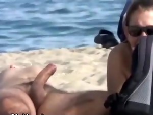 Tepi pantai, Penis, Istri