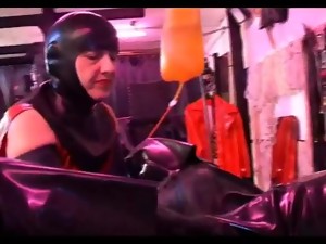 γυναικεία κυριαρχία, λάτεξ, καουτσούκ