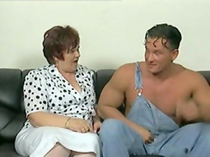 velké krásné ženy, velké péro, zralá, monstrum