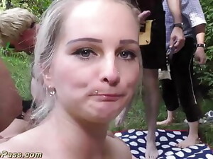 deepthroat, tysker, gruppesex, orgie, udendørssex