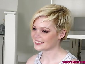 babe, blond, pijpbeurt, casting, schattig, kleine tieten